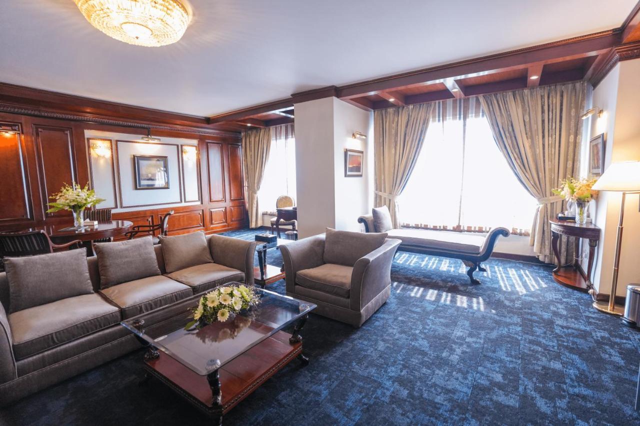 Hotel Sarina Дака Екстериор снимка