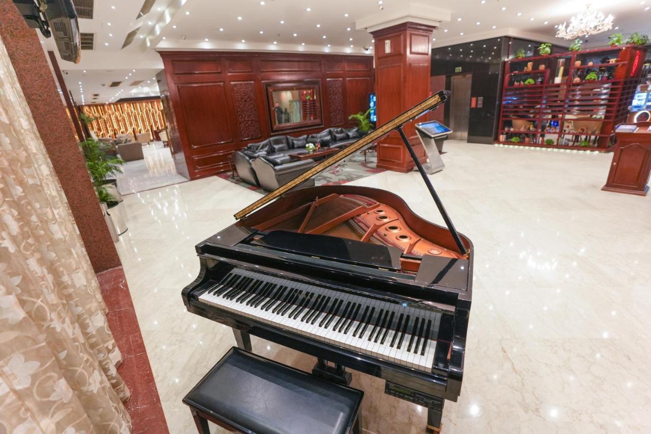 Hotel Sarina Дака Екстериор снимка