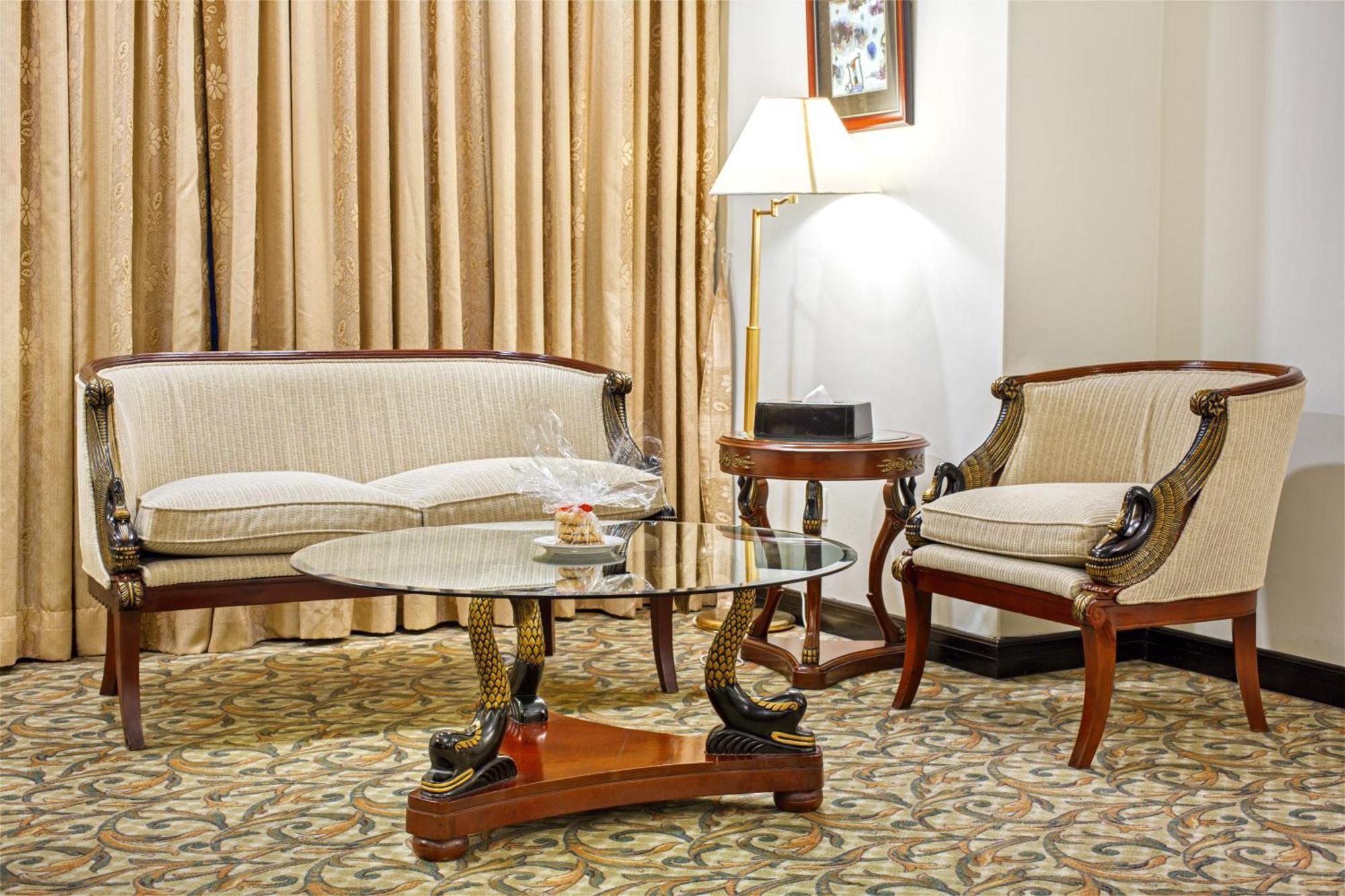 Hotel Sarina Дака Екстериор снимка
